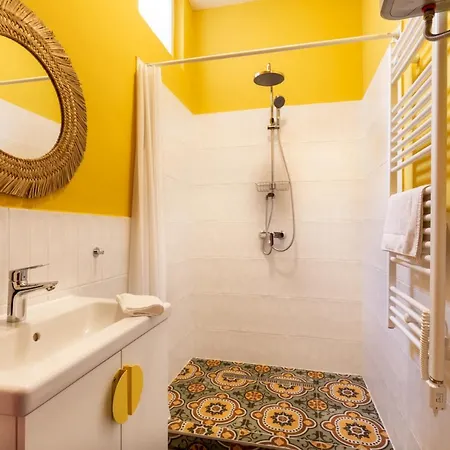 Huge & Stylish In The Center For Up To 20 People Appartamento Budapest
