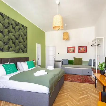 Huge & Stylish In The Center For Up To 20 People